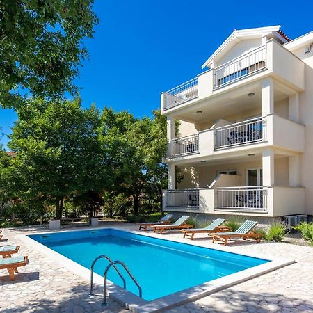 Beautiful Apartment In Pinezici With Wifi المظهر الخارجي الصورة