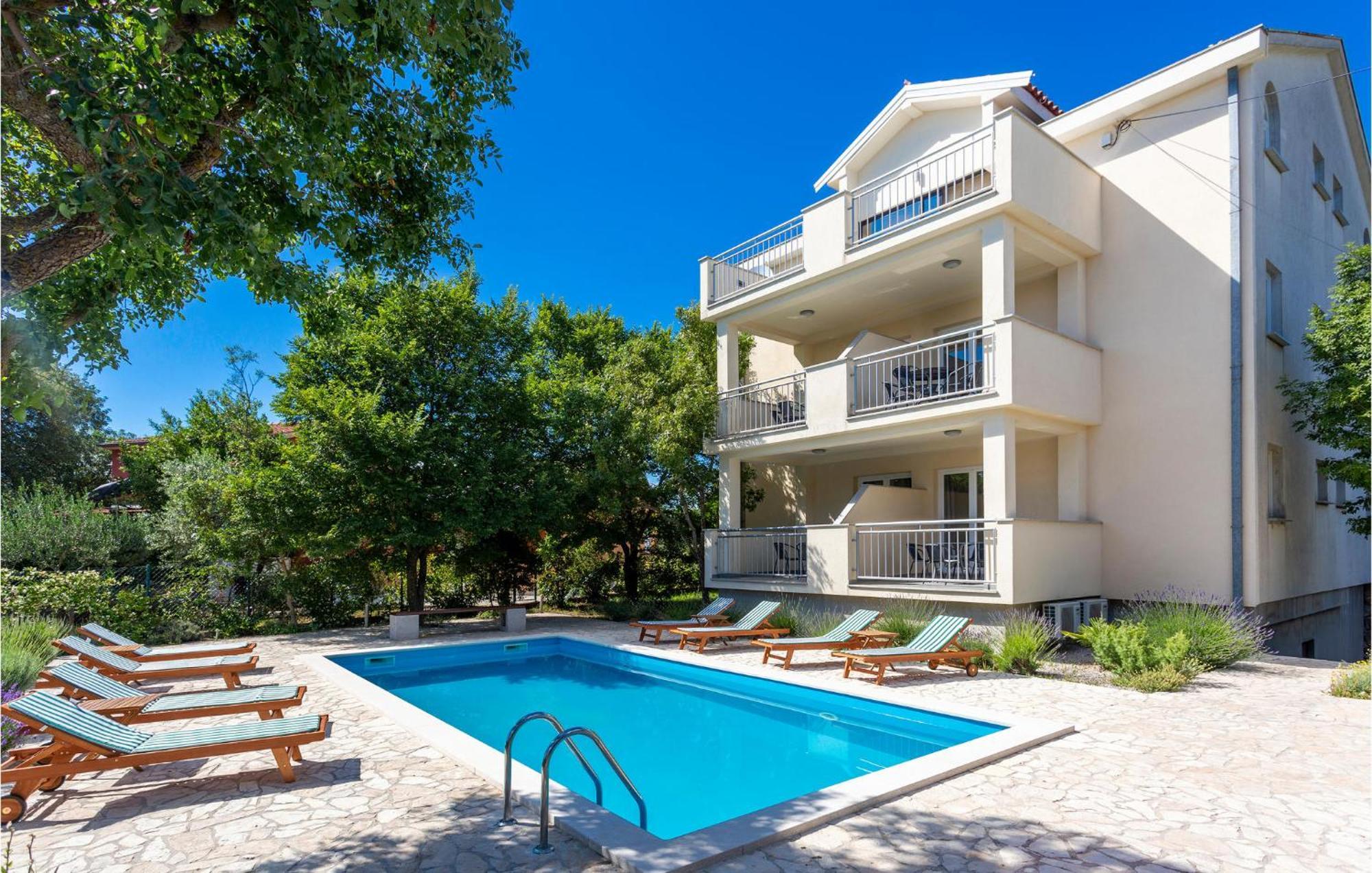 Beautiful Apartment In Pinezici With Wifi المظهر الخارجي الصورة